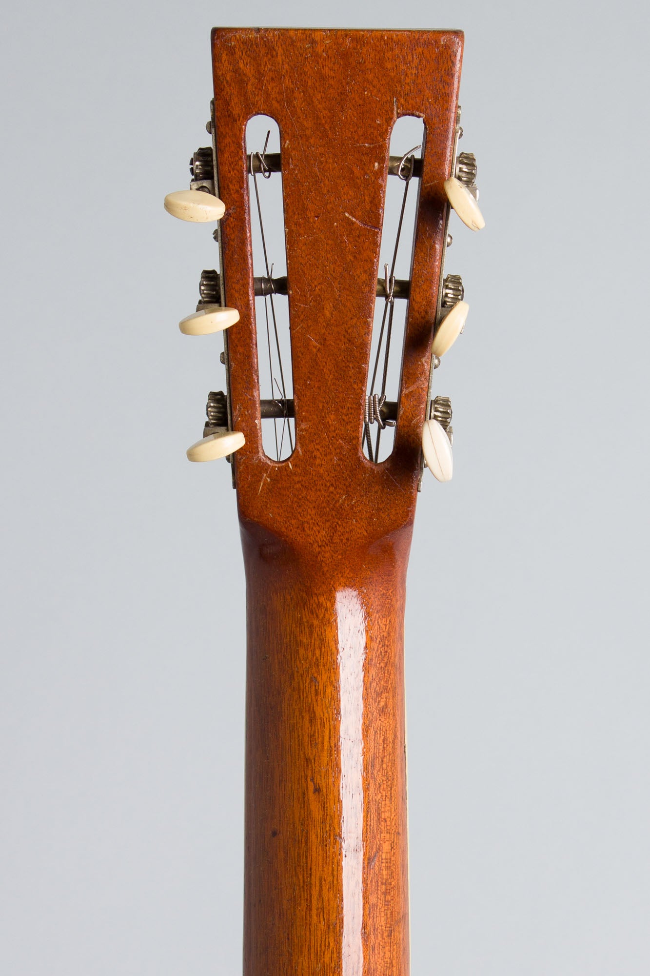 National Style N Resophonic Guitar (1932)