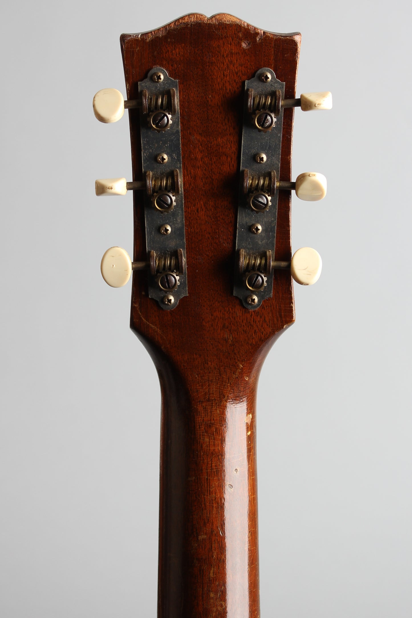 Gibson LG-0 Flat Top Acoustic Guitar (1959)