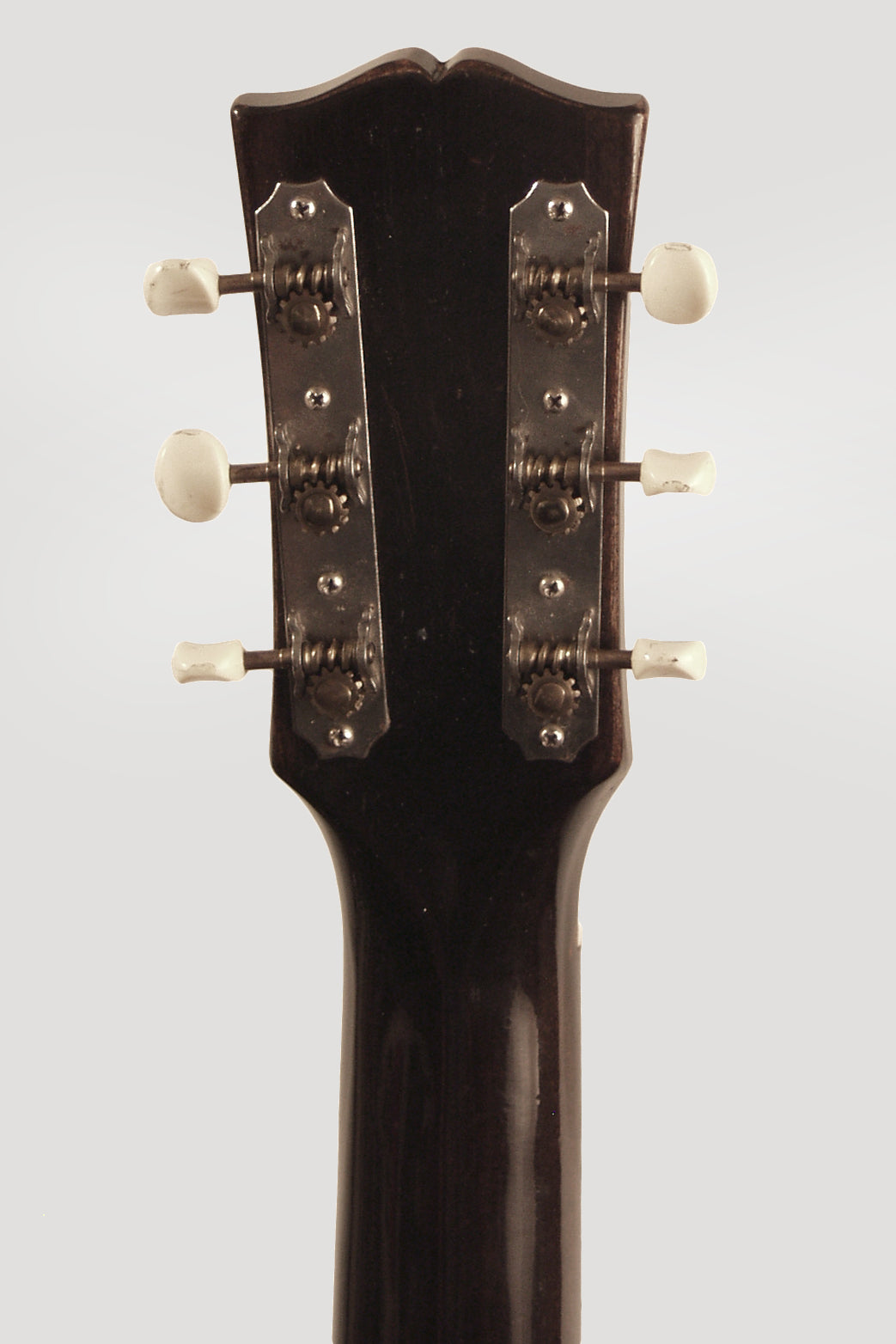Gibson LG-2 Flat Top Acoustic Guitar (1945)