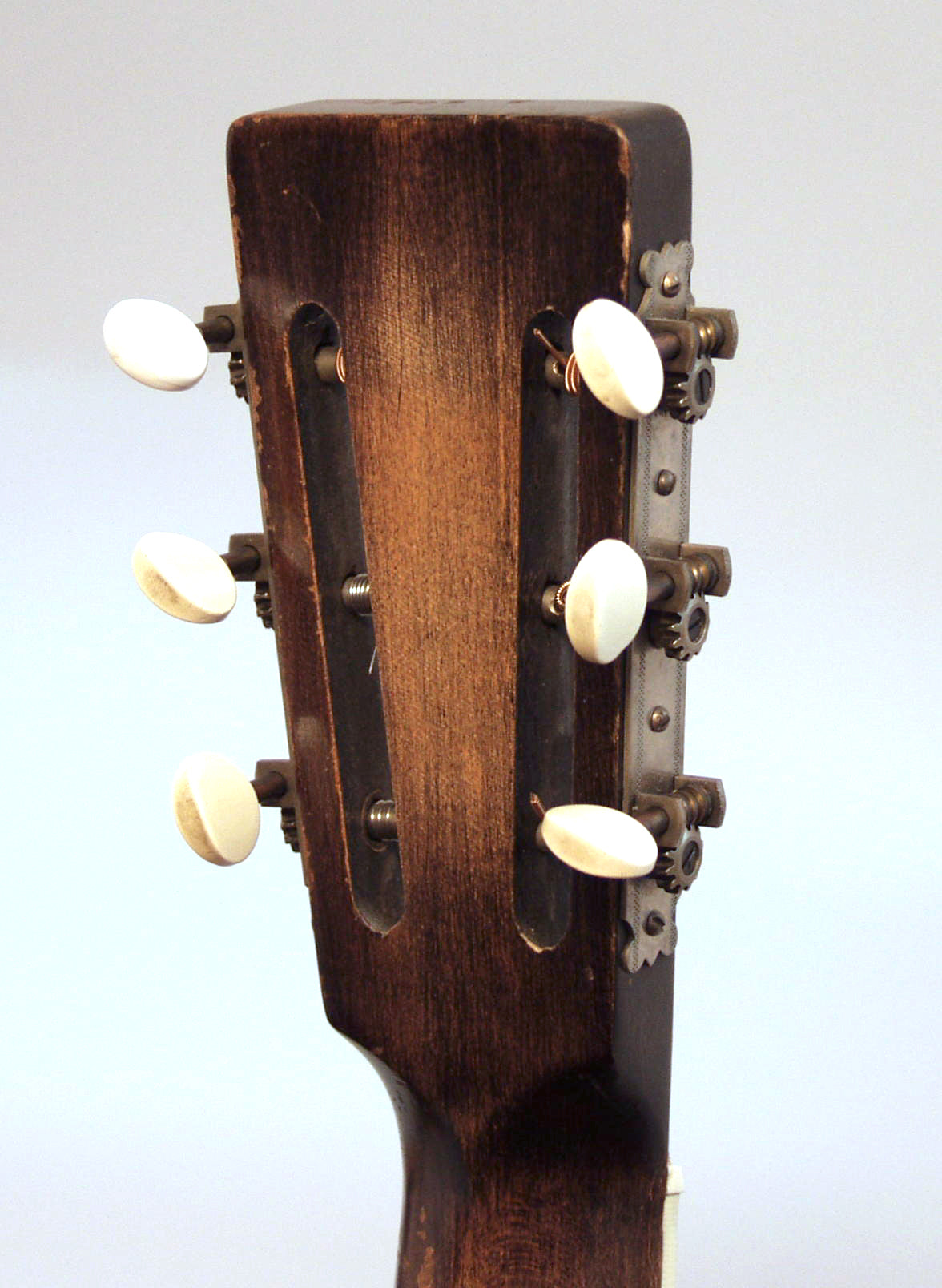 National Triolian Resophonic Guitar (1932)