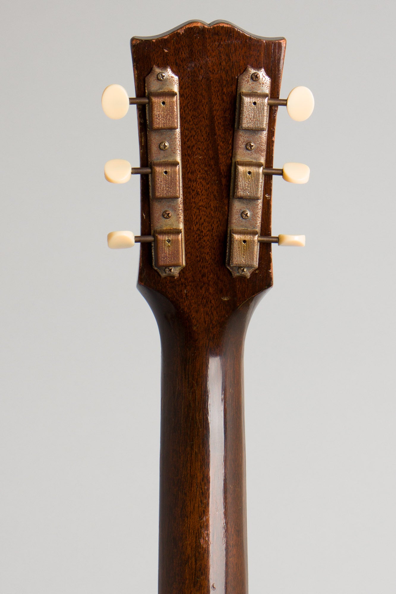 Gibson LG-1 Flat Top Acoustic Guitar (1950)