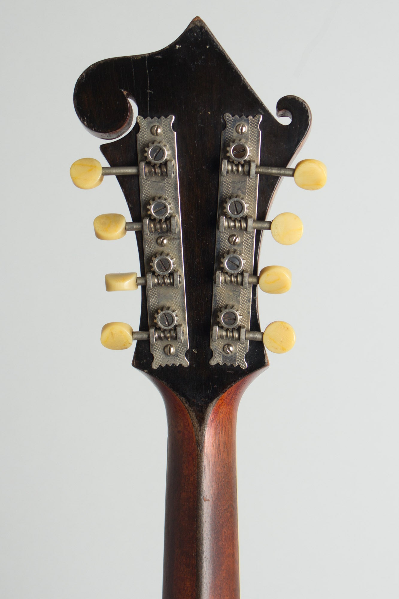 Gibson Model F-4 Carved Top Mandolin (1921)
