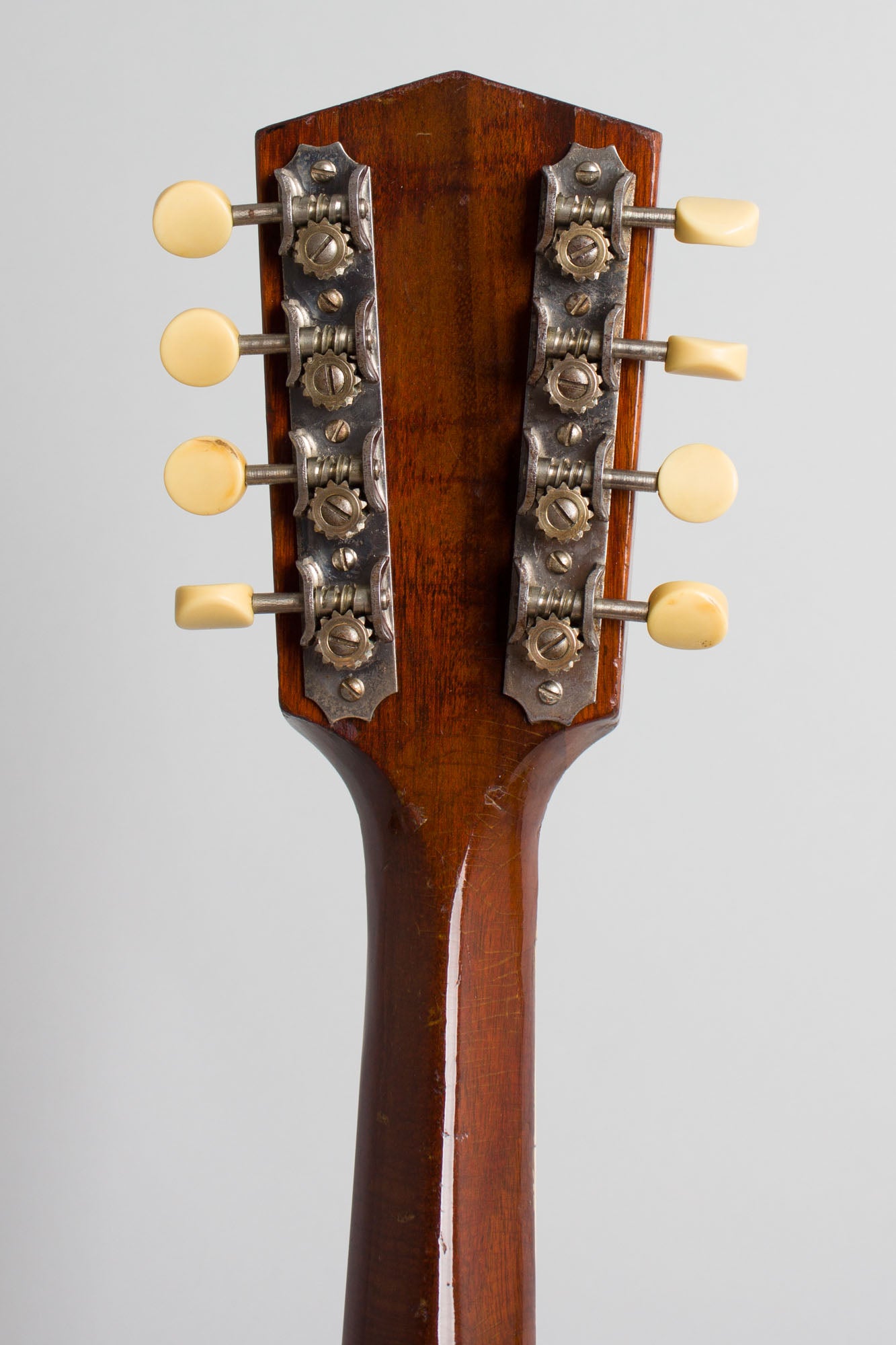Kalamazoo KM-22 Arch Top Mandolin (1939)