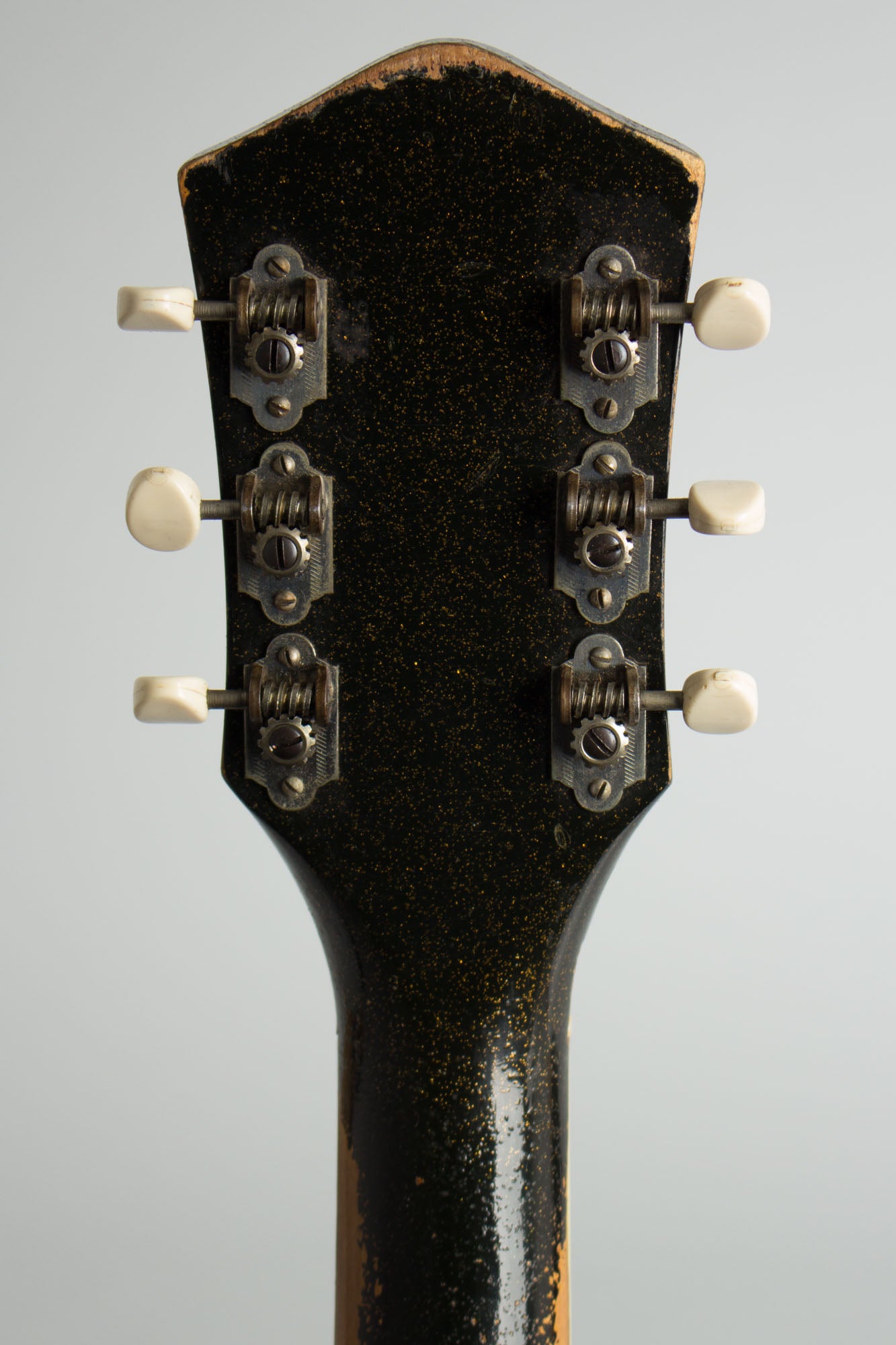 Harmony Silvertone Model 1423 Semi-Hollow Body Electric Guitar (1962)