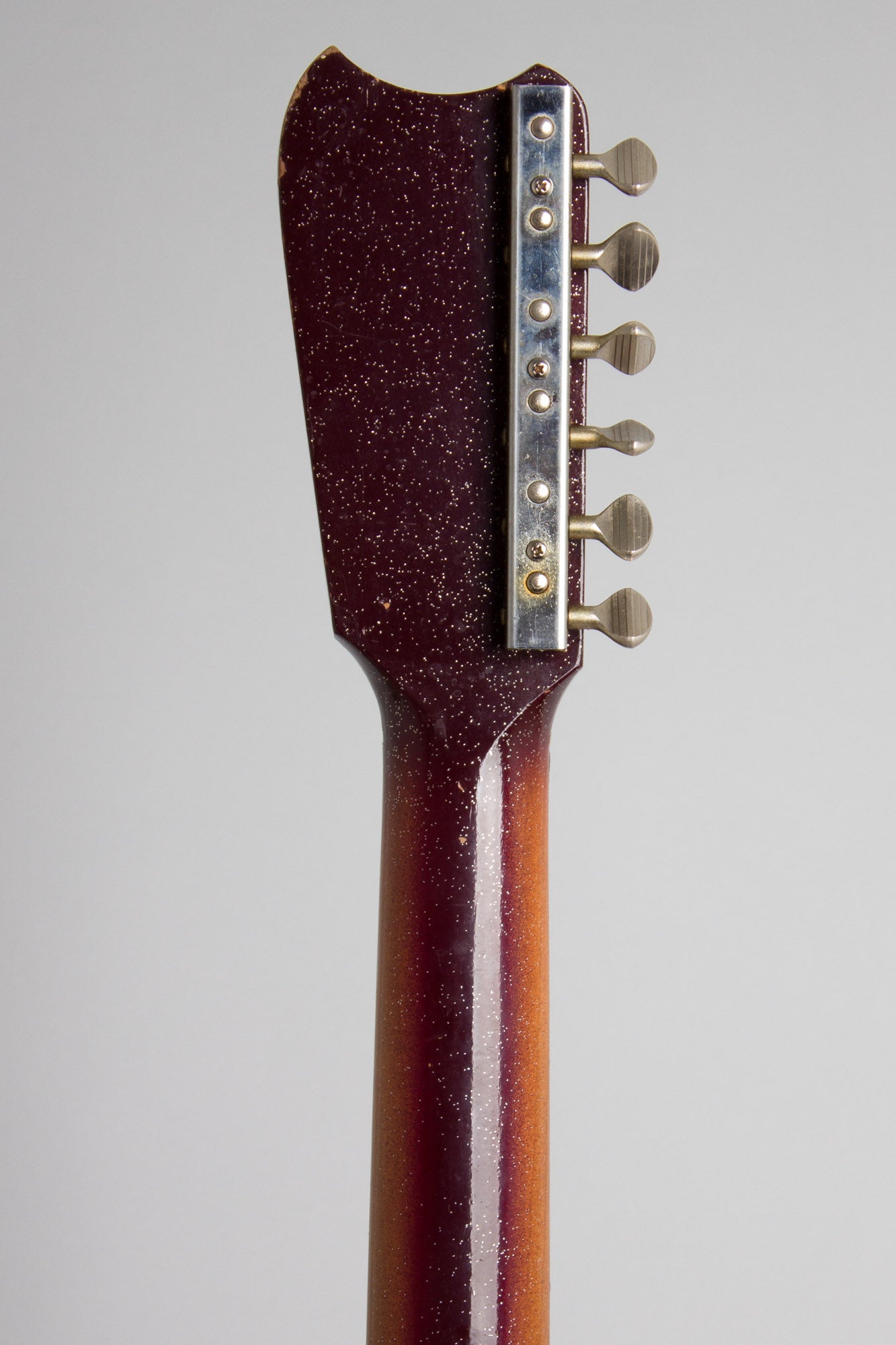 Danelectro Silvertone Model 1457 Amp-In-Case Semi-Hollow Body Electric Guitar (1965)