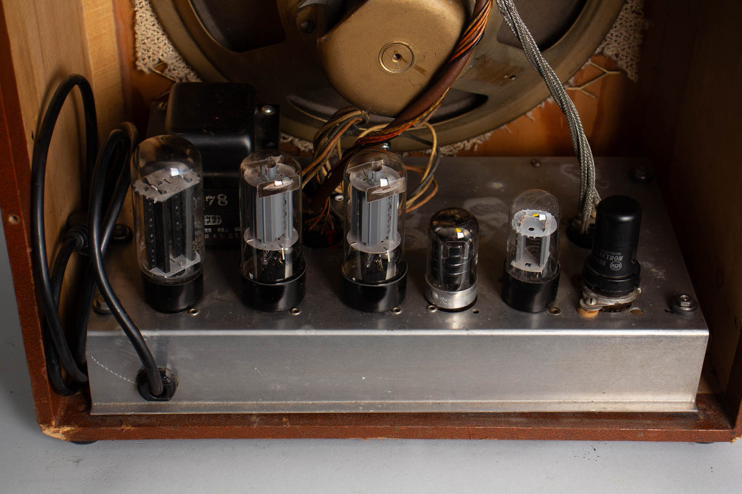 Danelectro Sherwood Master Model 8422 Tube Amplifier (1949)
