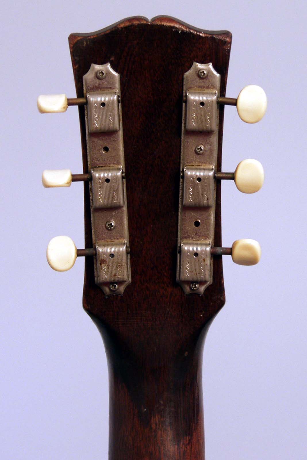 Gibson J-45 Flat Top Acoustic Guitar (1944)