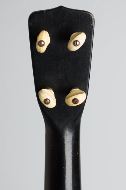 Regal Le Domino Concert Ukulele (1932)