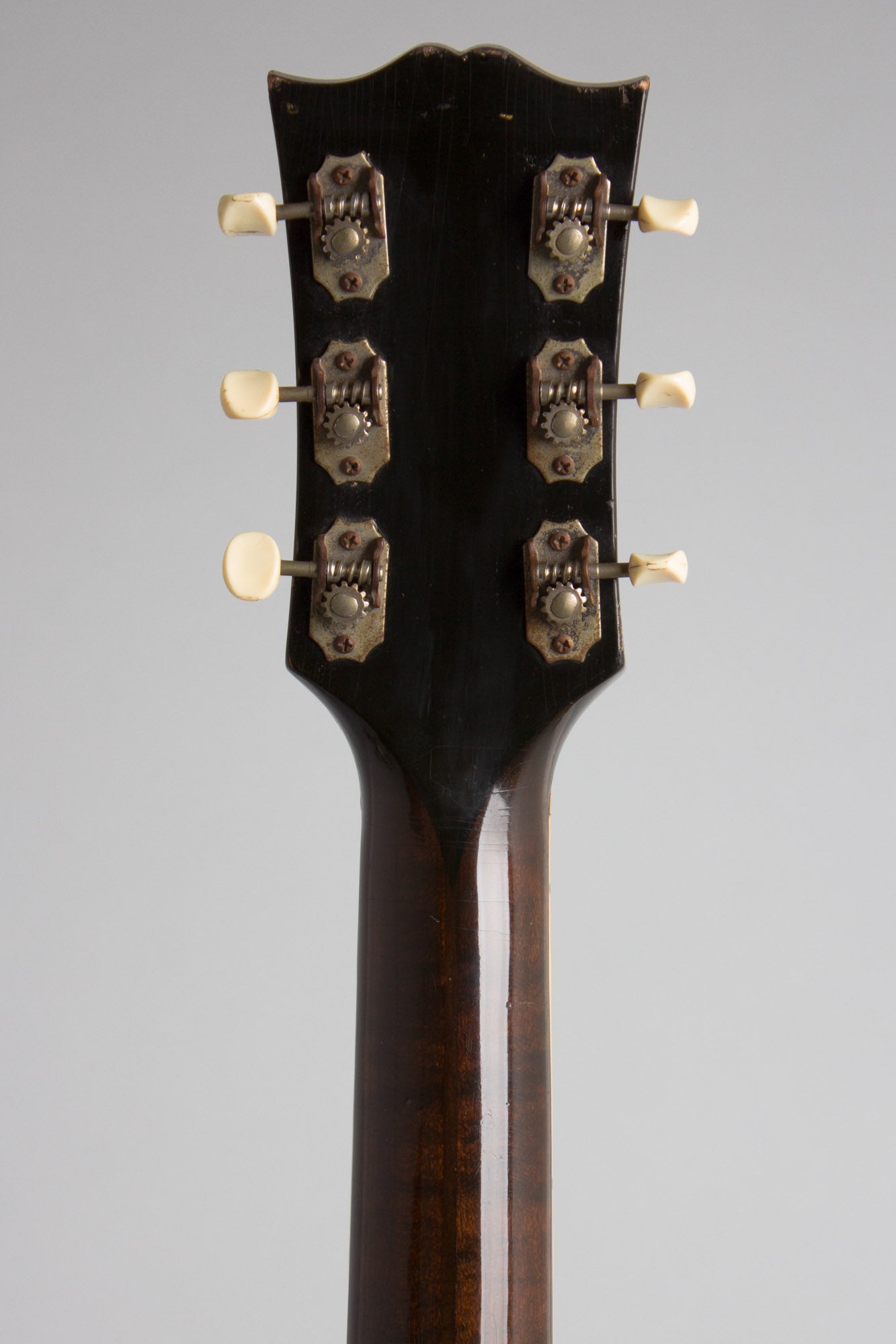Gibson L-7 Arch Top Acoustic Guitar (1946)