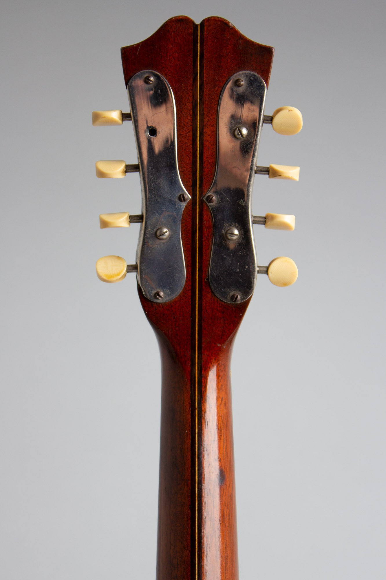 Larson Brothers Wm. Stahl Flat back, bent top Mandola (1925)