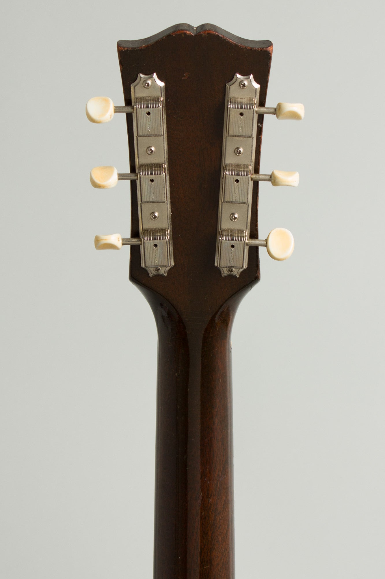 Gibson ES-140 Arch Top Hollow Body Electric Guitar (1950)