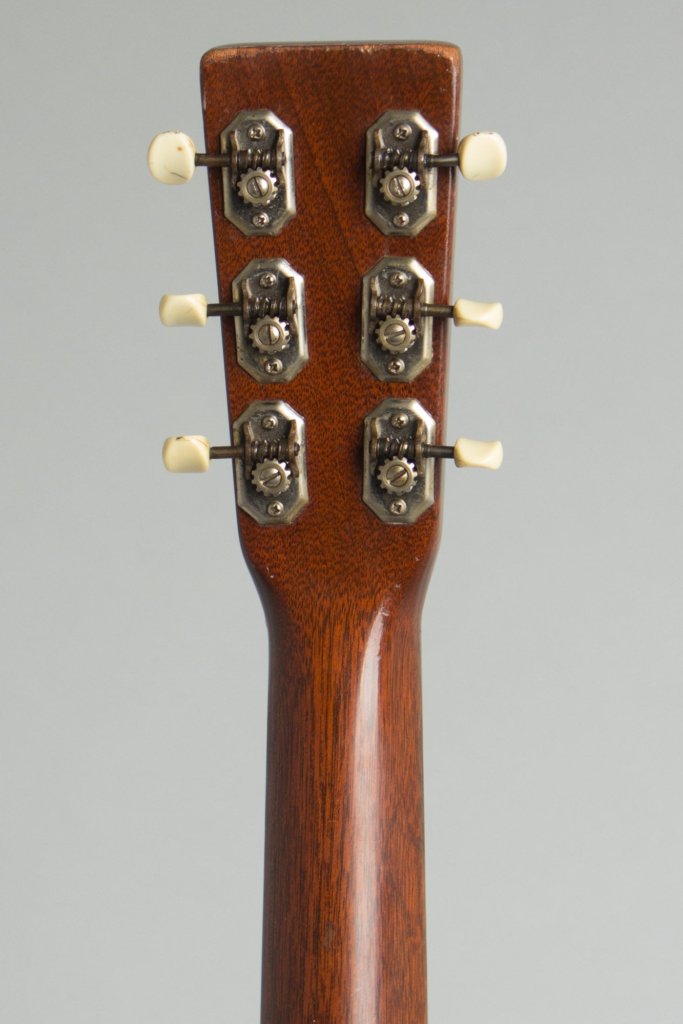 C. F. Martin 00-17 Flat Top Acoustic Guitar (1948)