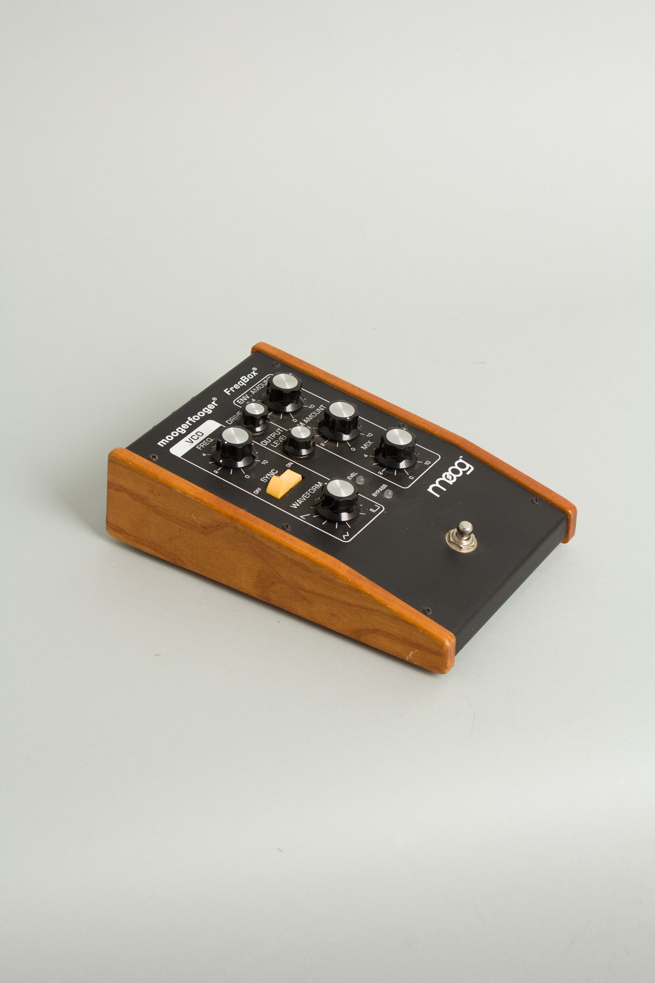 Moog Moogerfooger MF-107 FreqBox Filter Effect (2010s)