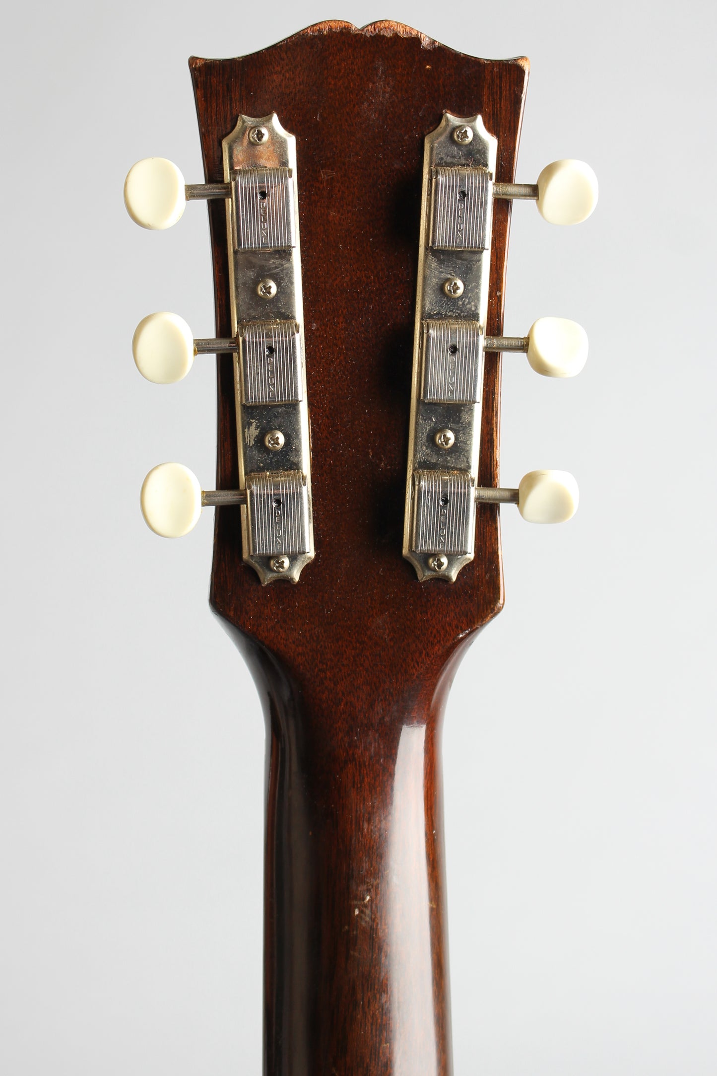 Gibson LG-1 Flat Top Acoustic Guitar (1952)