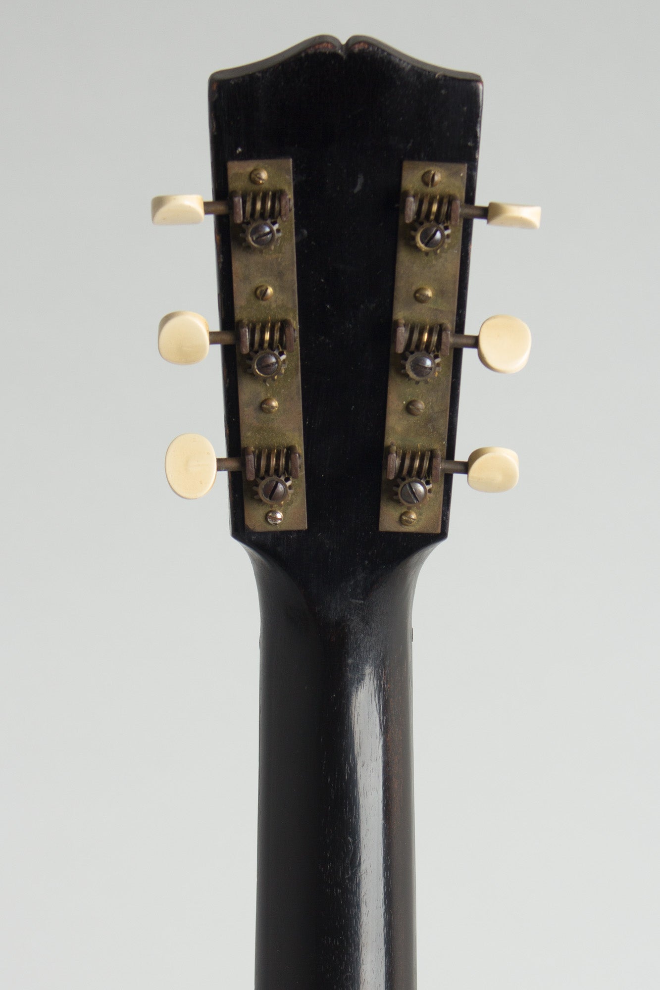 Gibson L-00 Flat Top Acoustic Guitar (1931)