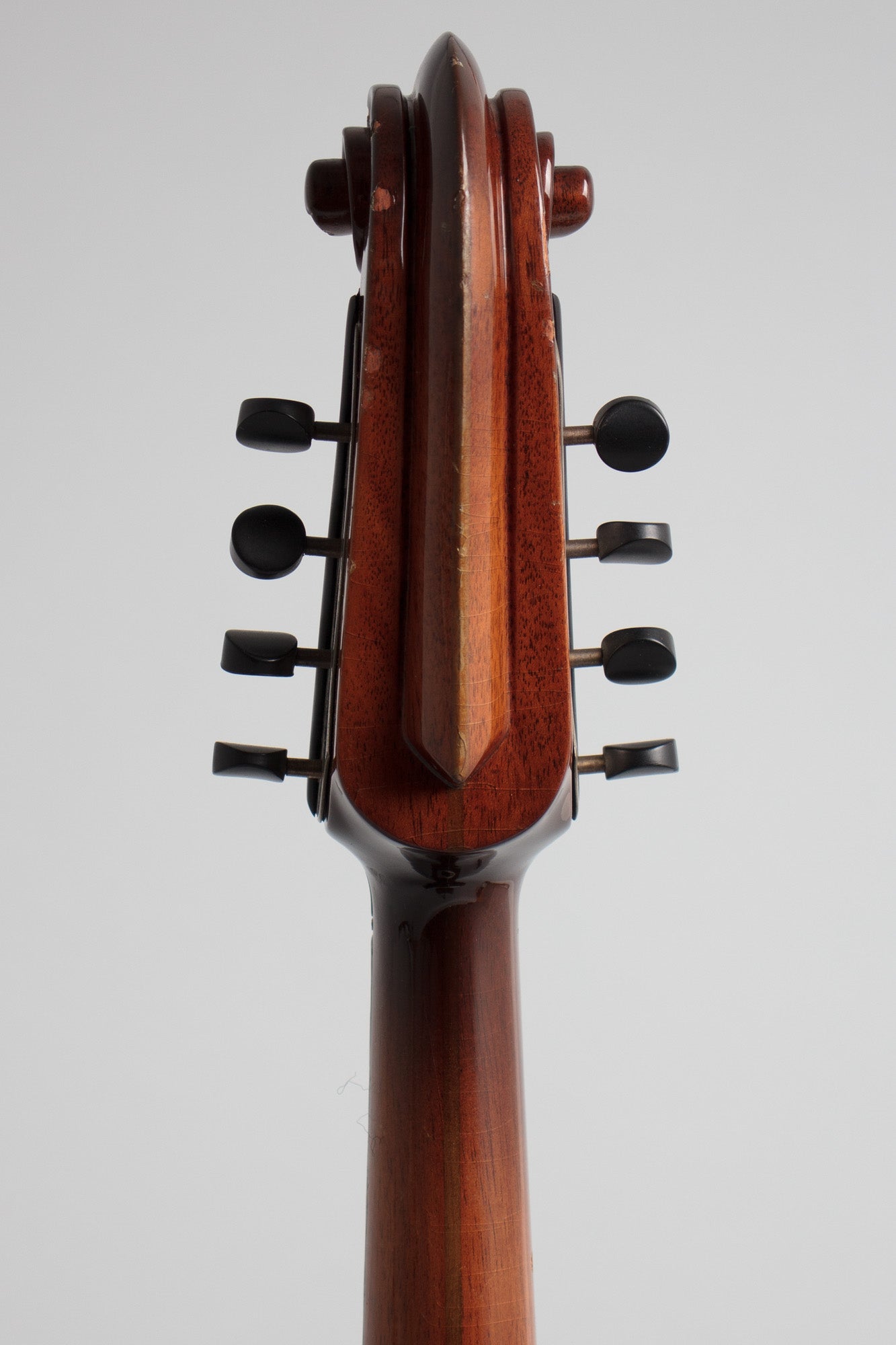 Washburn Model 5283 Deluxe Carved Top Mandolin (1935)
