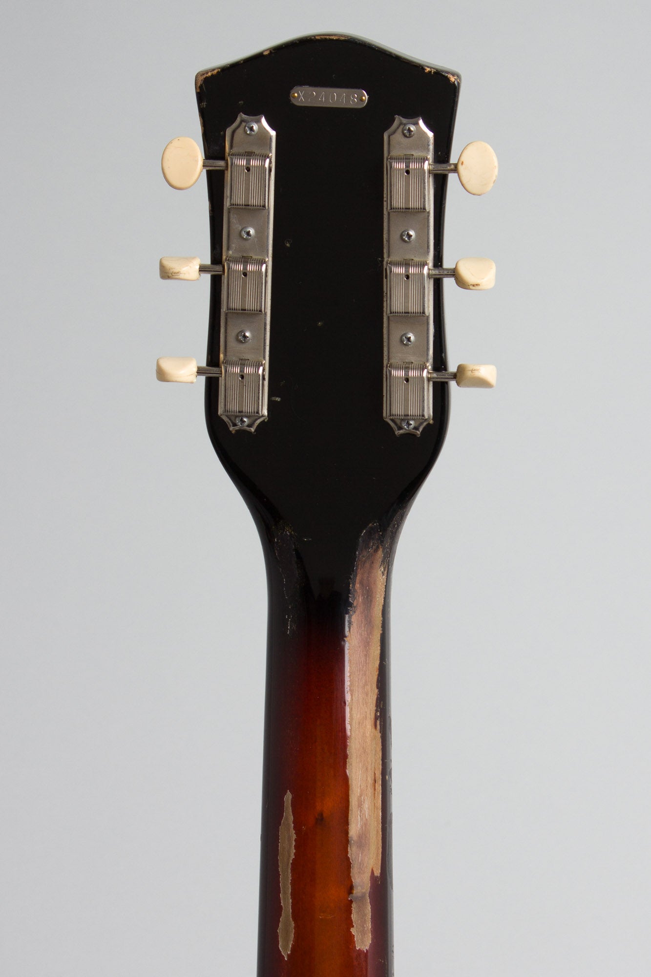 National Model 1122 Cosmopolitan Solid Body Electric Guitar (1953)