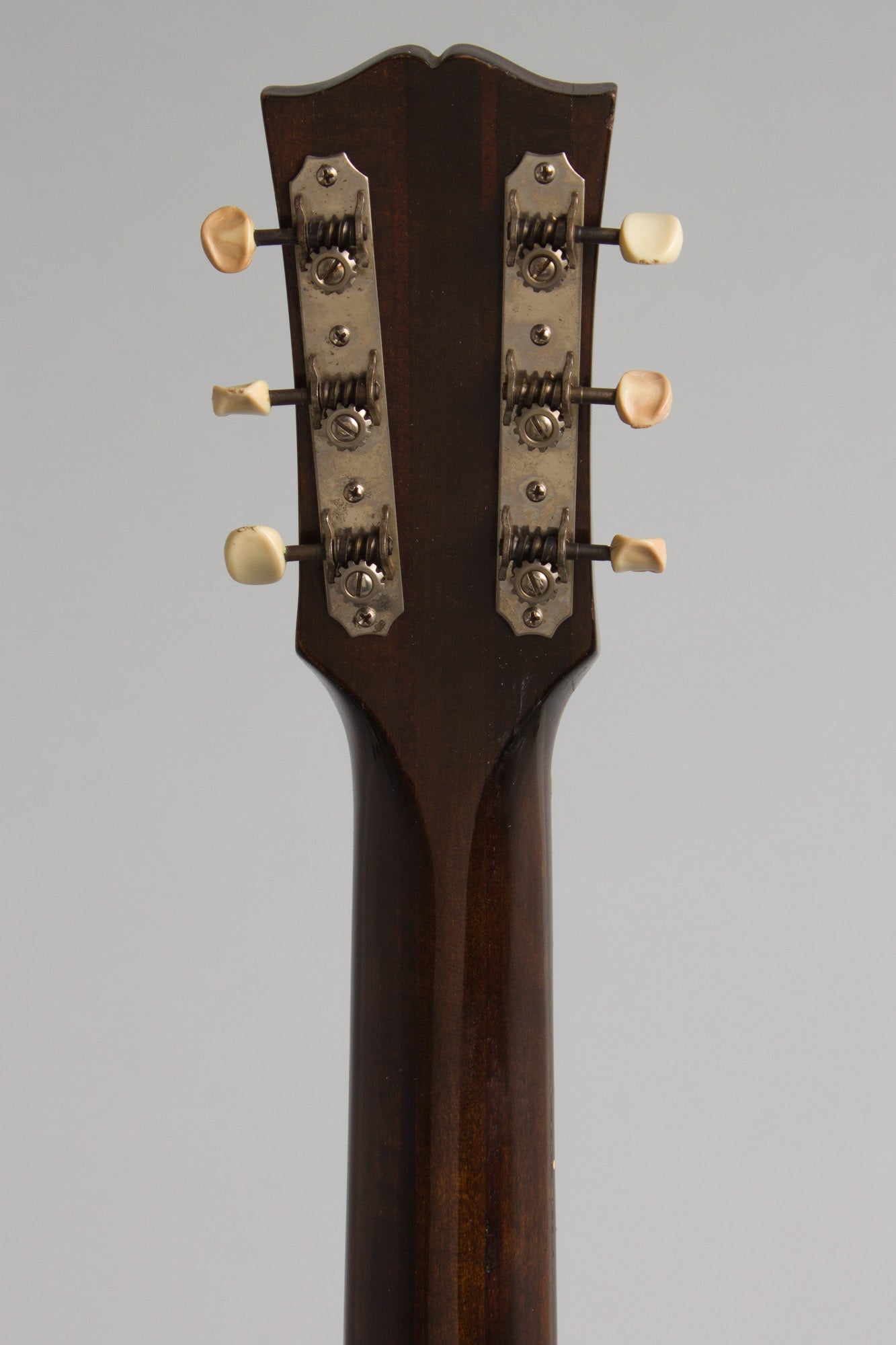 Gibson J-45 Flat Top Acoustic Guitar (1948-9)