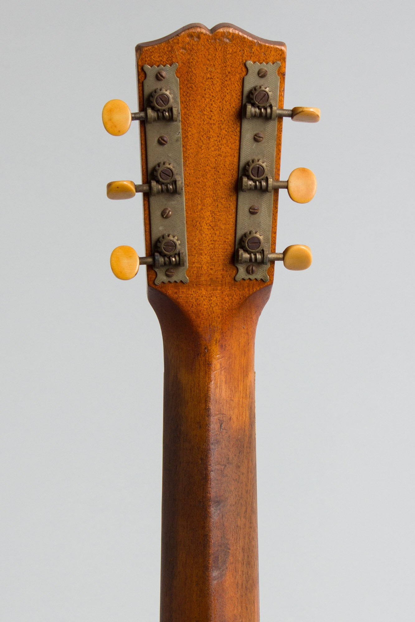 Gibson L-1 Arch Top Acoustic Guitar (1912)
