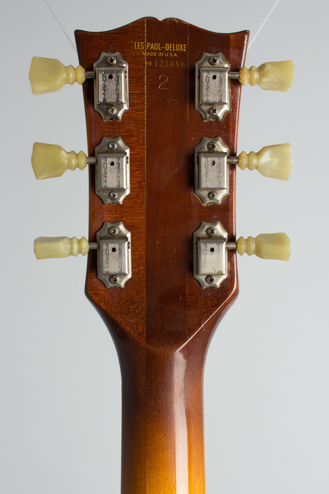 Gibson Les Paul Deluxe Solid Body Electric Guitar (1975)