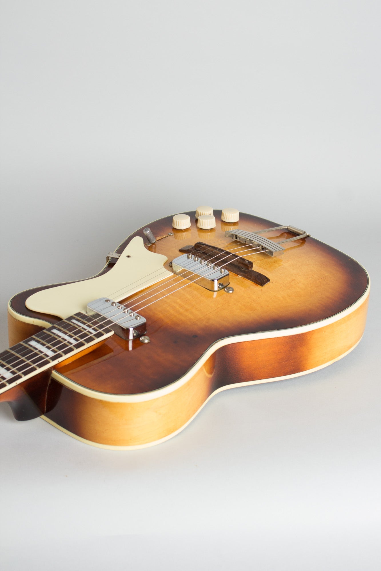Kay Pro K 172-S Hollow Body Electric Guitar (1955)