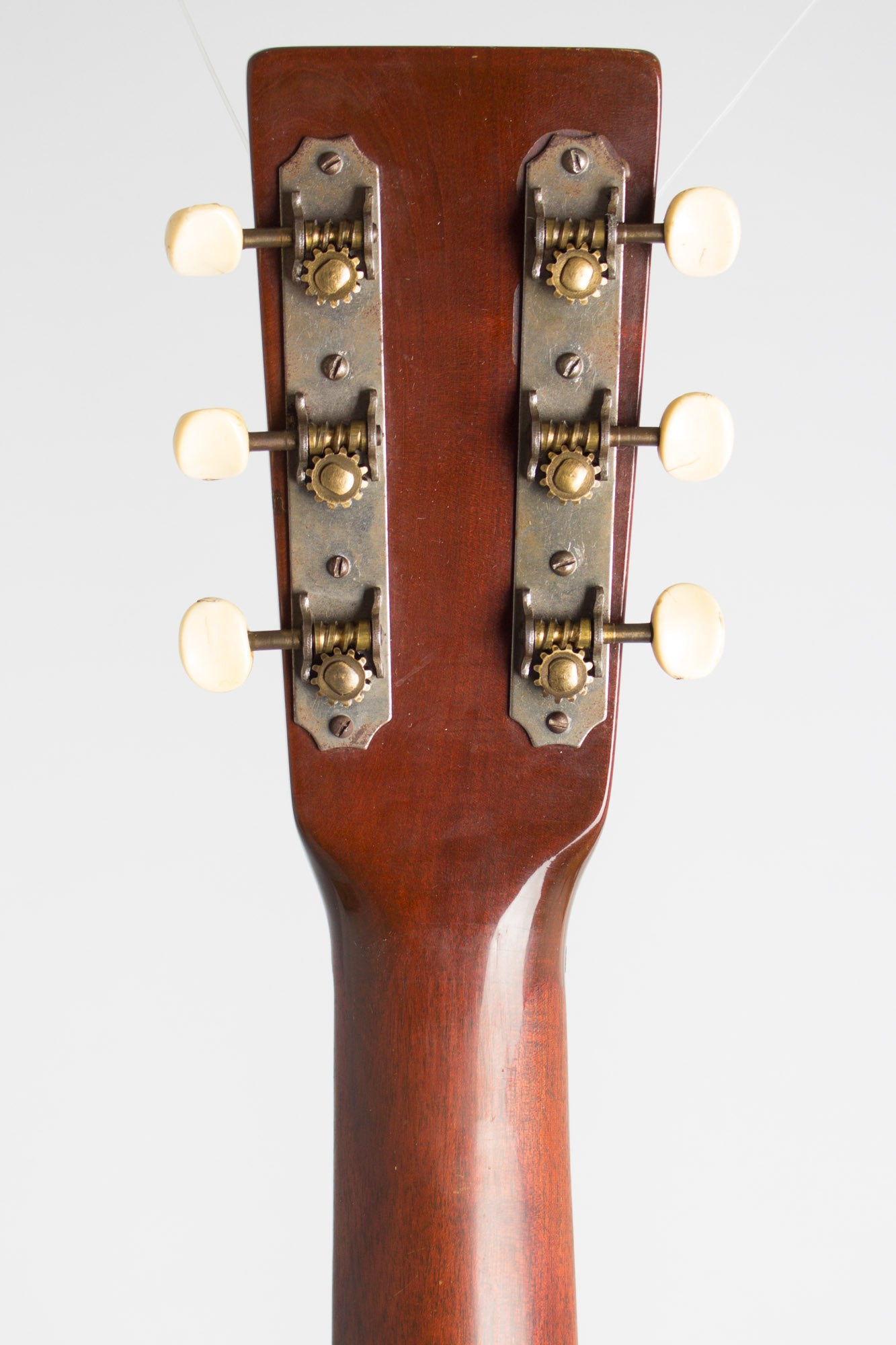 C. F. Martin 00-17 Flat Top Acoustic Guitar (1943)