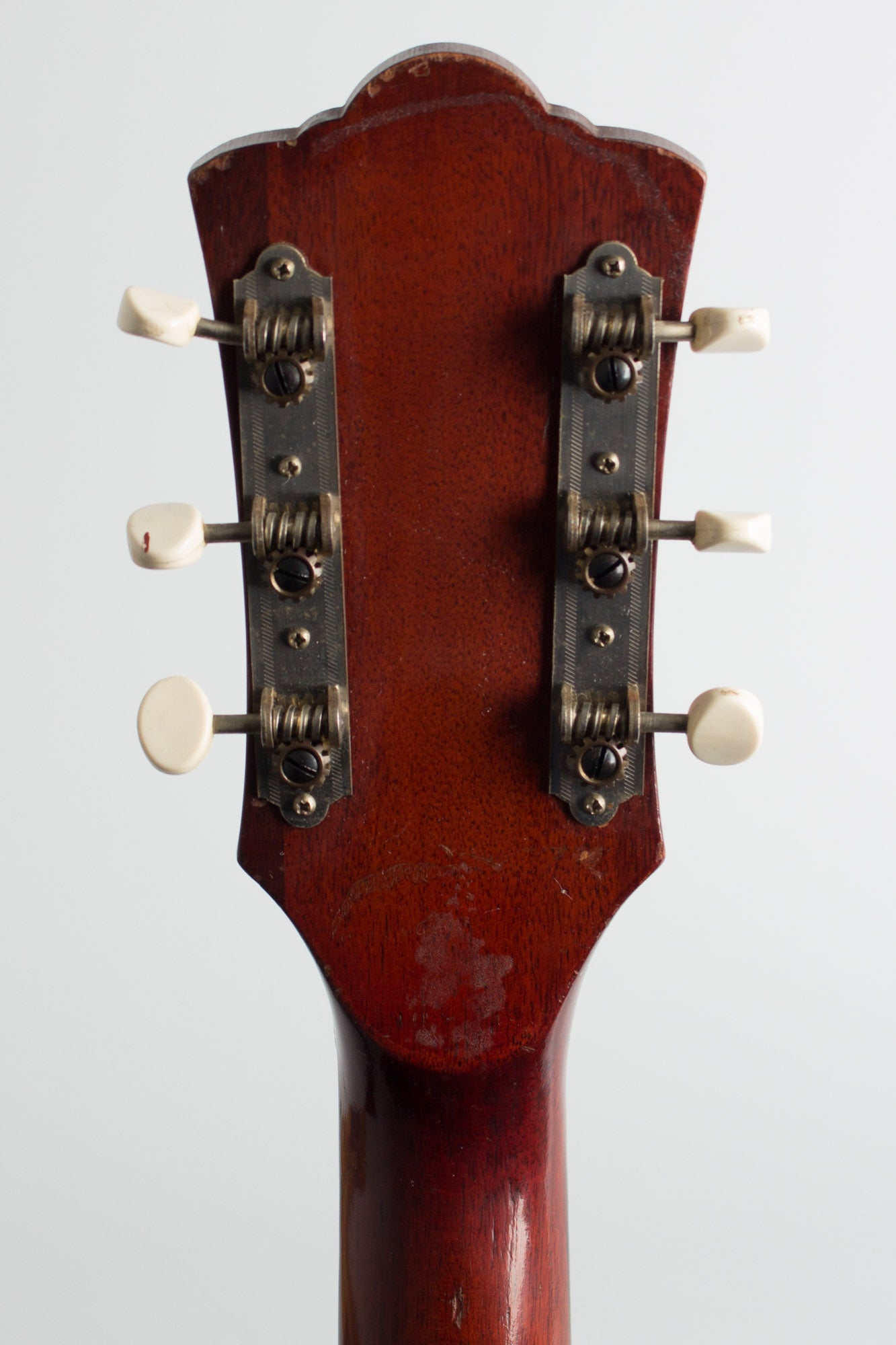 Guild M-20 Flat Top Acoustic Guitar (1966)