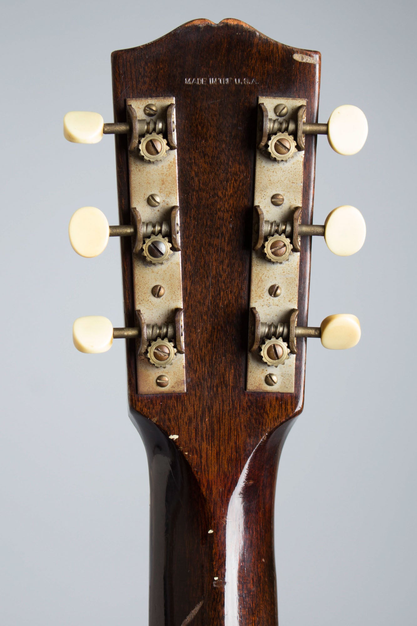 Gibson J-35 Flat Top Acoustic Guitar (1937)