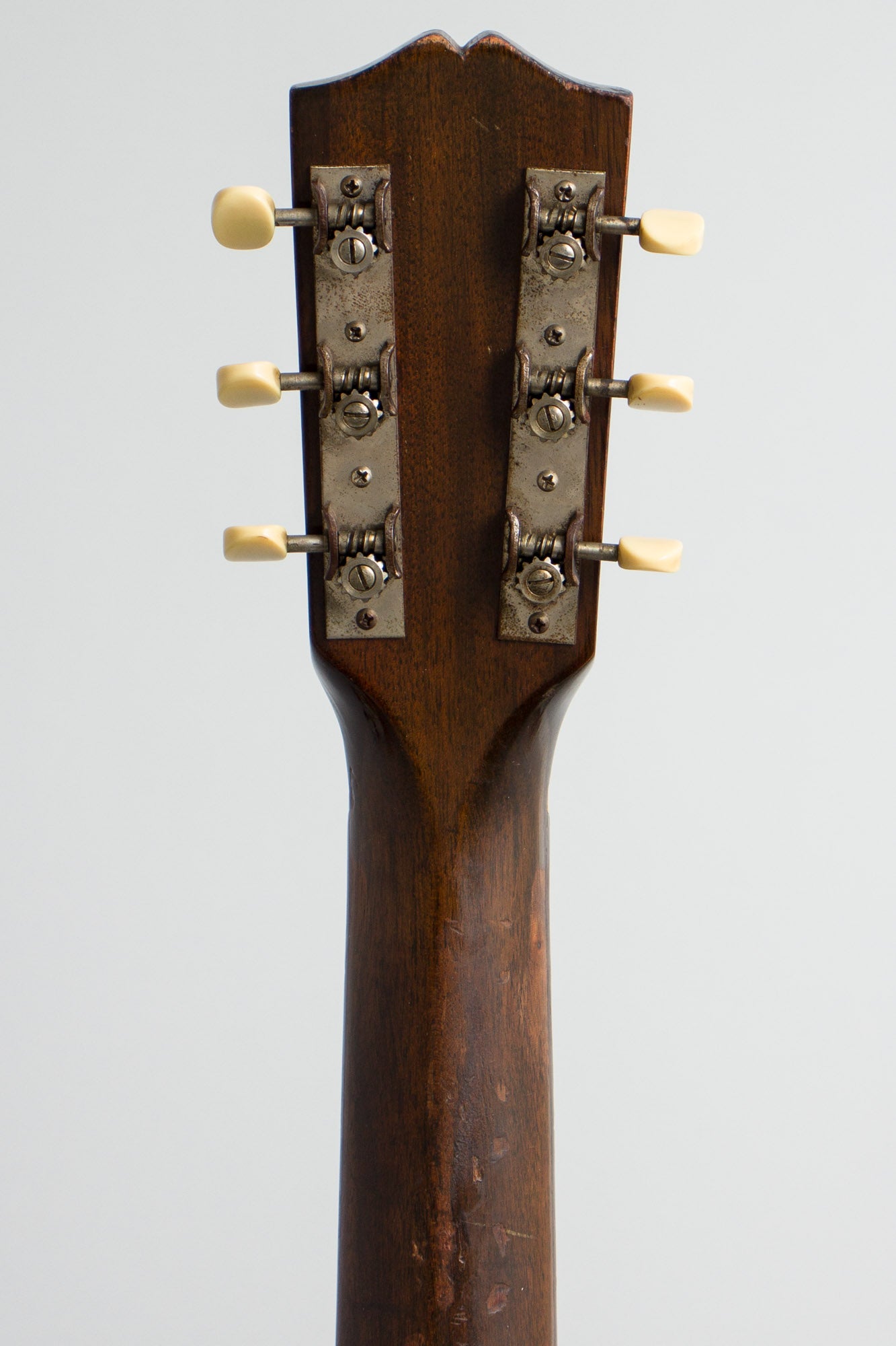 Gibson L-00 Flat Top Acoustic Guitar (1937)