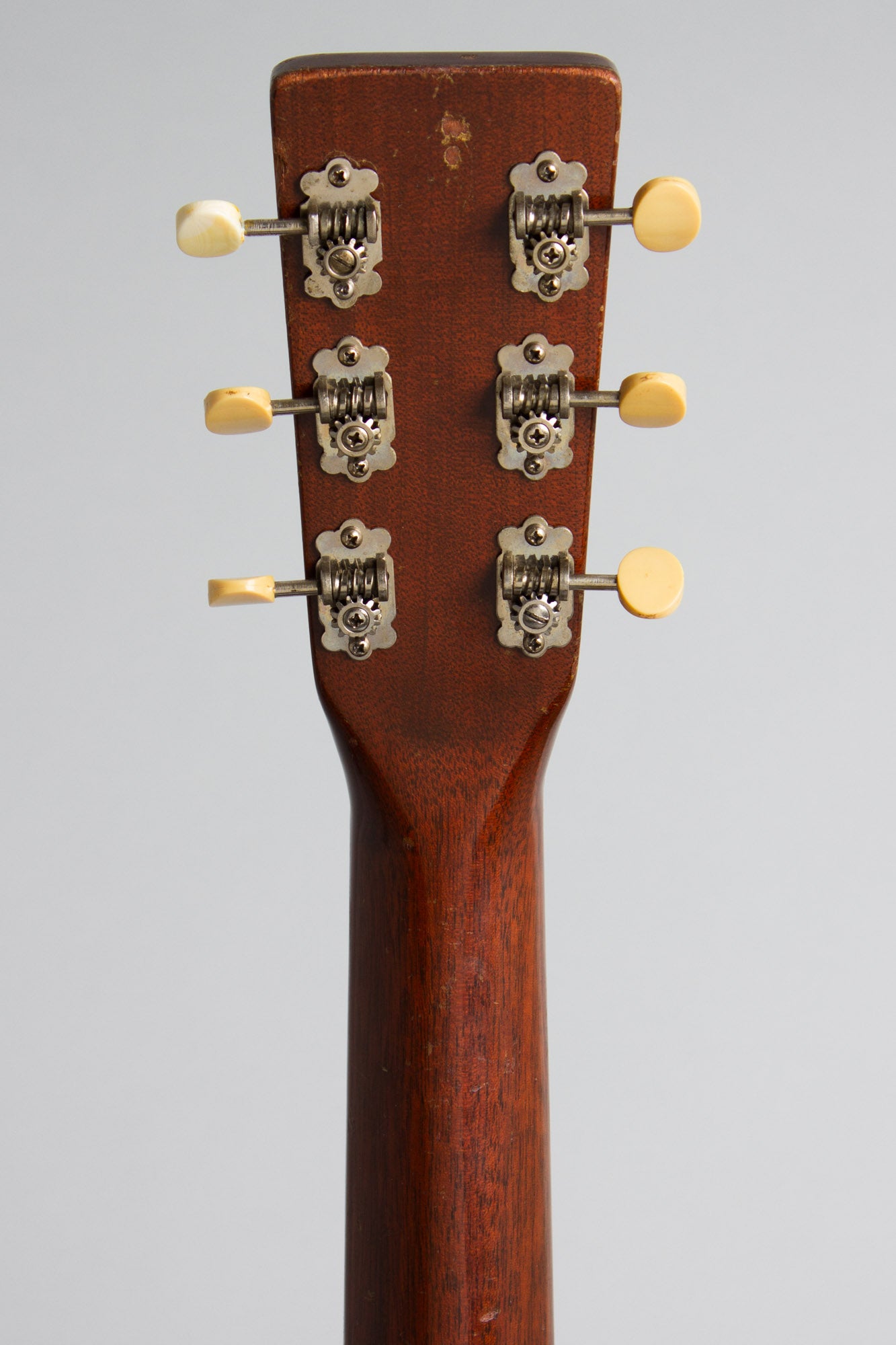 C. F. Martin 000-18 Flat Top Acoustic Guitar (1946)