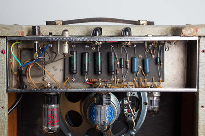 Fender White Model 80 Tube Amplifier (1961)