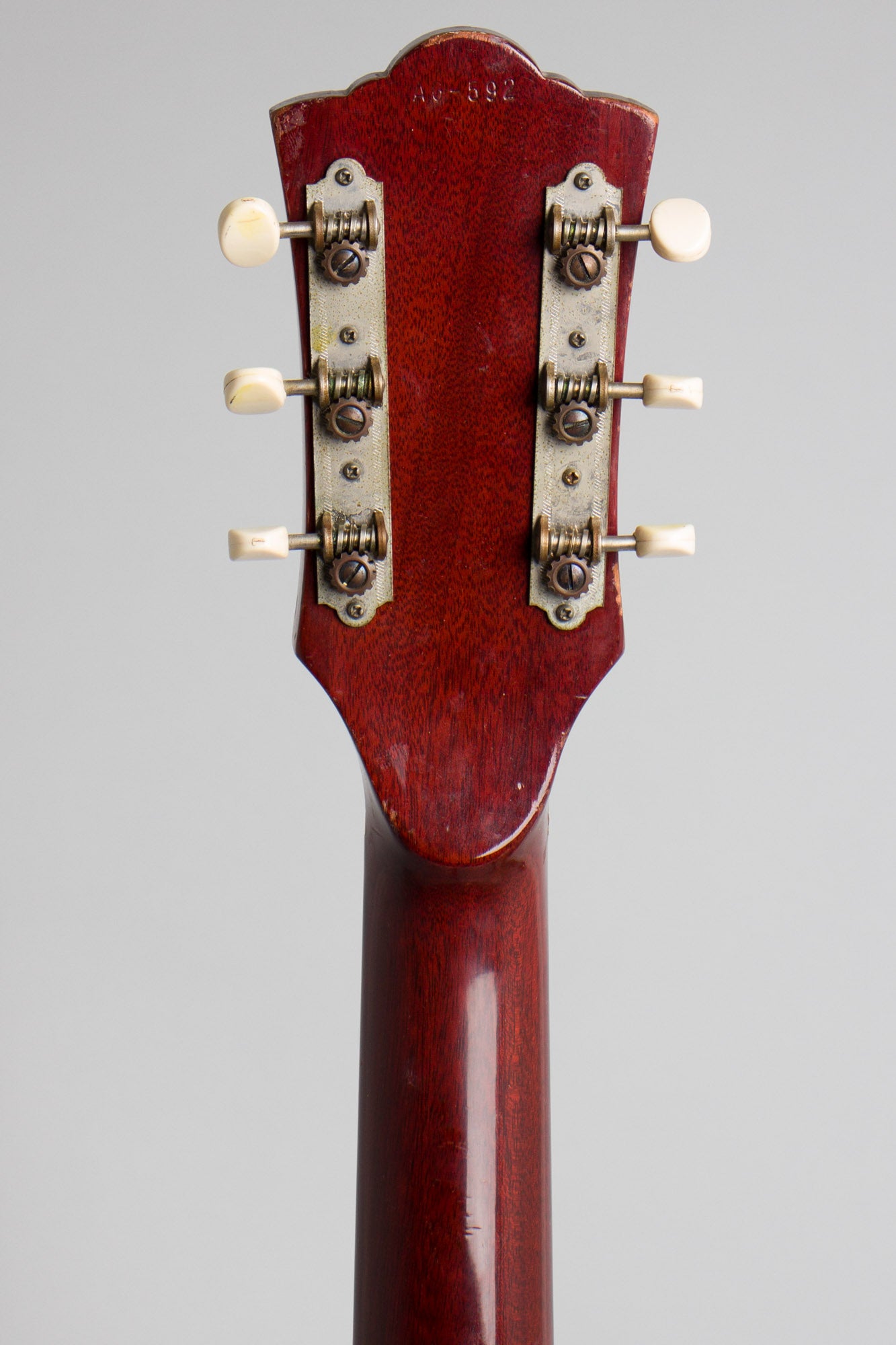 Guild F-20 Flat Top Acoustic Guitar (1966)