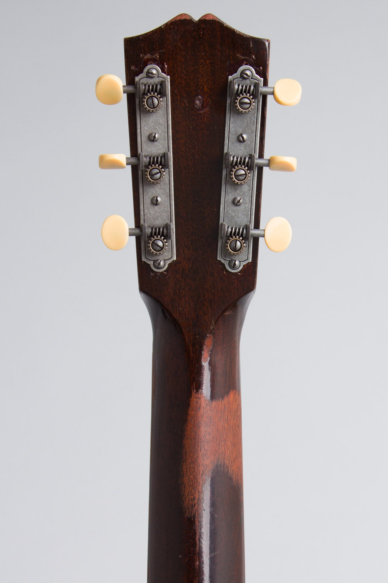 Gibson L-00 Flat Top Acoustic Guitar (1936)