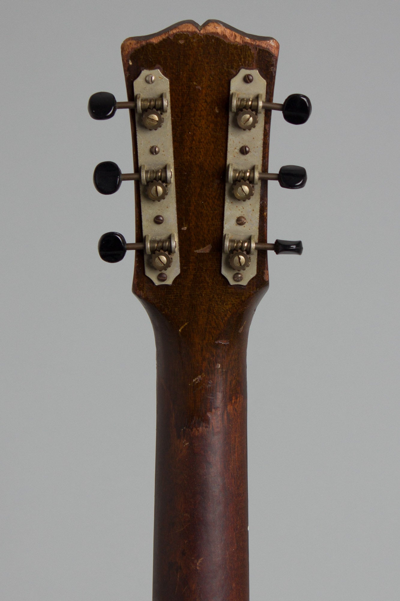 Gibson LG-2 Flat Top Acoustic Guitar (1946)