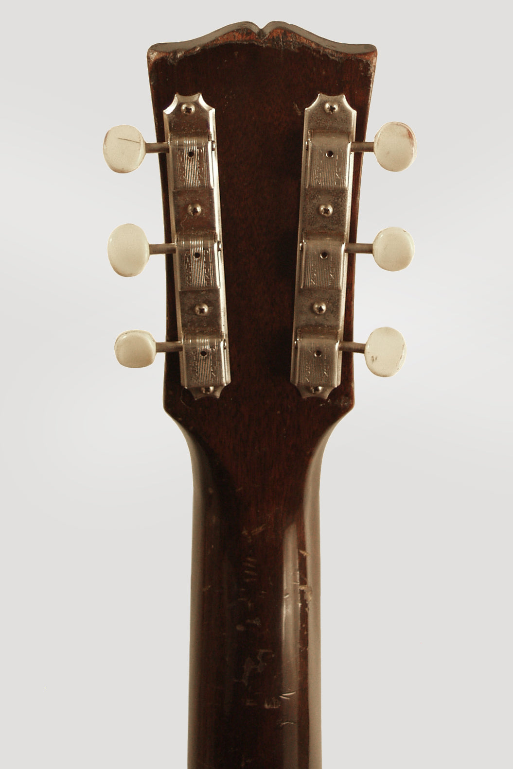 Gibson LG-2 Flat Top Acoustic Guitar (1946)