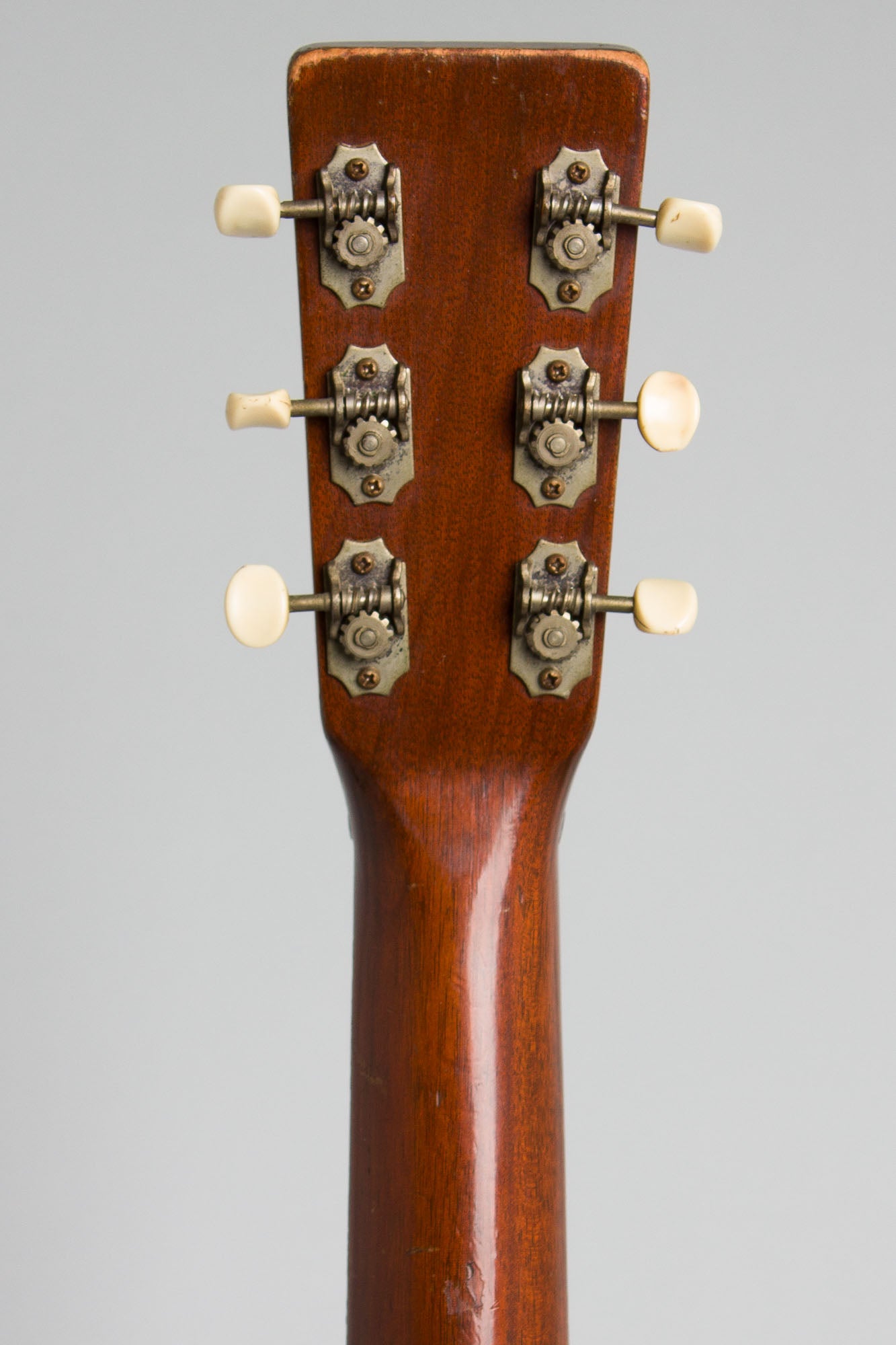 C. F. Martin 0-17 Flat Top Acoustic Guitar (1947)