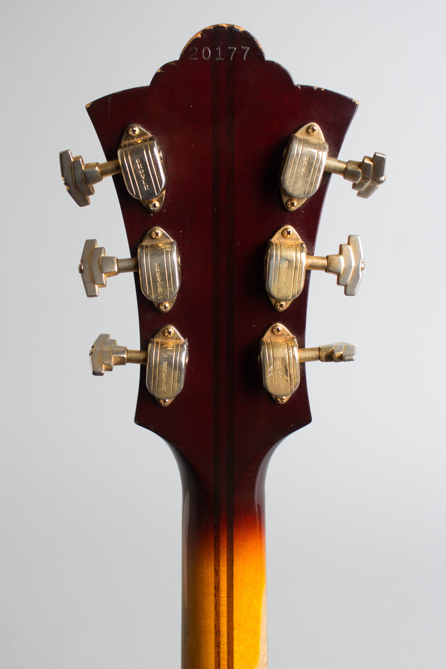Guild Artist Award Arch-Top Hollow Body Electric Guitar (1962)