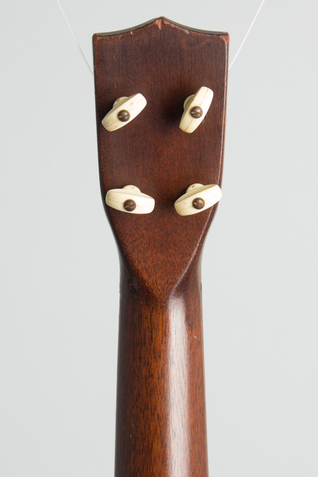 Favilla Soprano Ukulele (1950s)