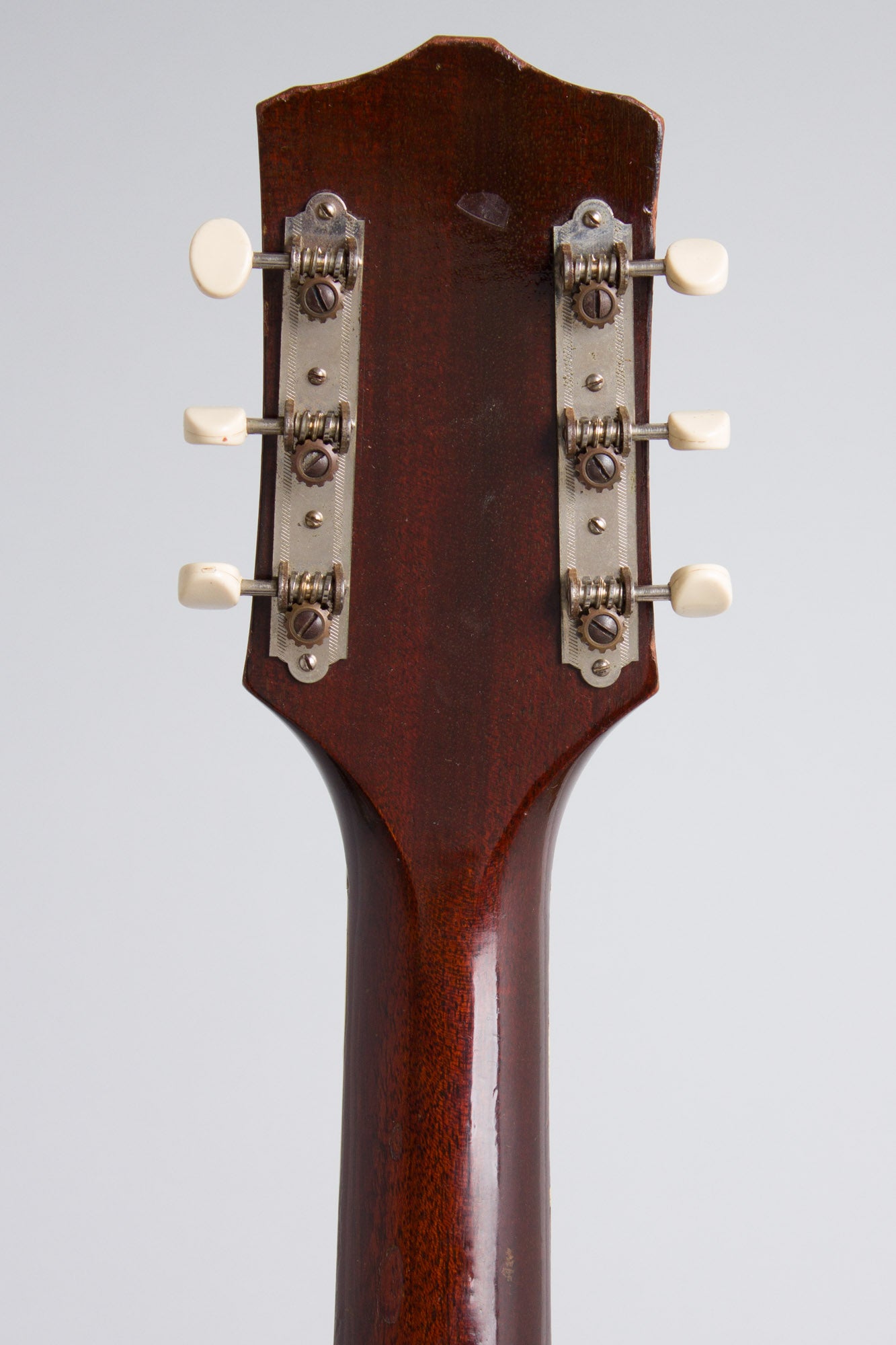 Harmony Regal Model R-235 Jumbo Flat Top Acoustic Guitar (1964)