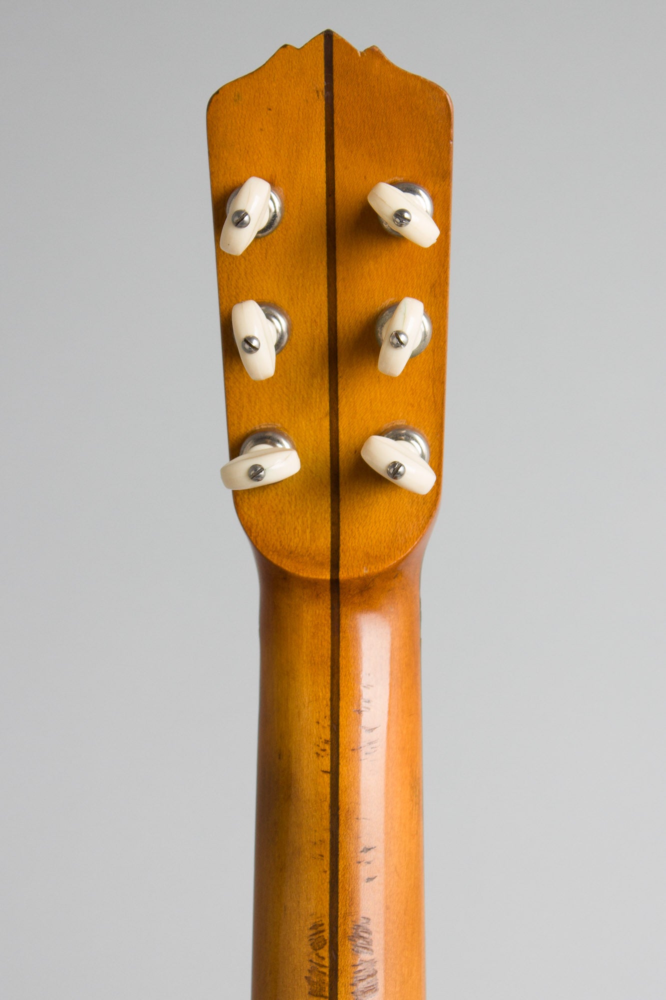 Vega Vegaphone Soloist Guitar Banjo (1928)