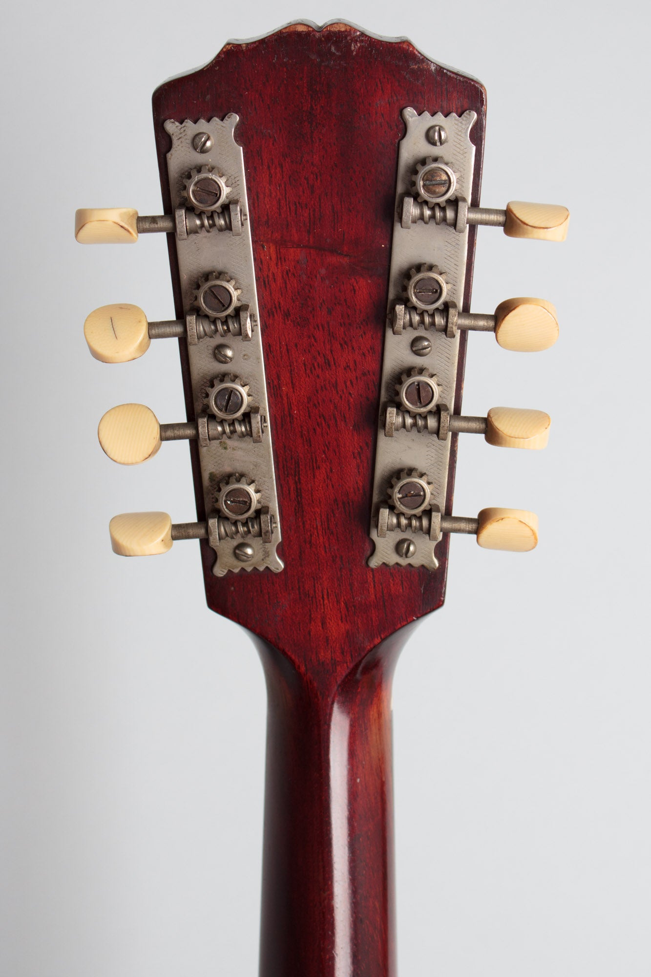 Gibson Style A- Carved Top Mandolin (1914)