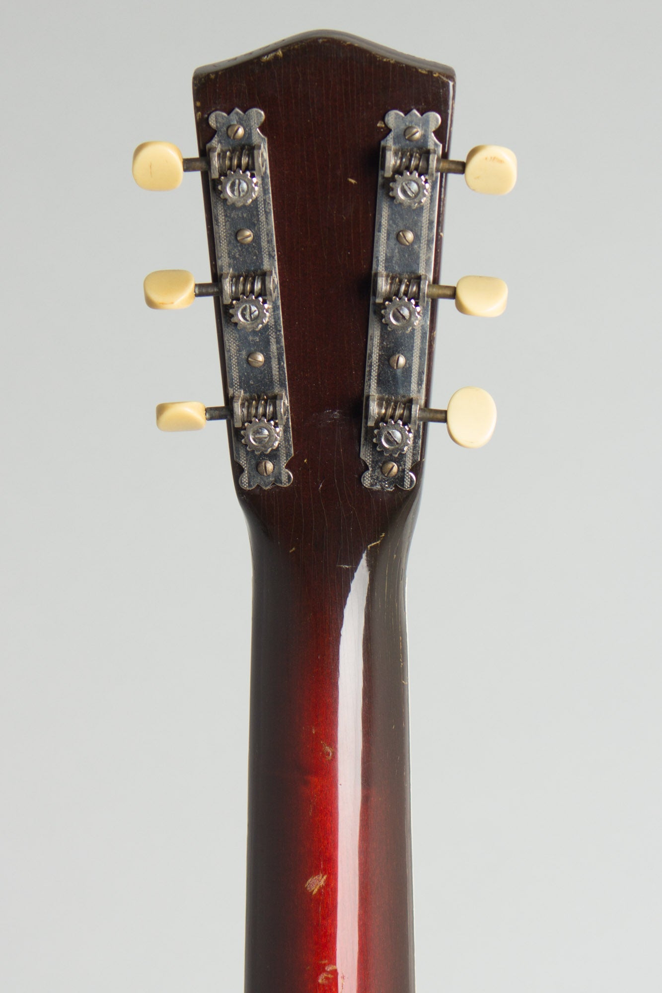 National Style 0 Resophonic Guitar (1937)
