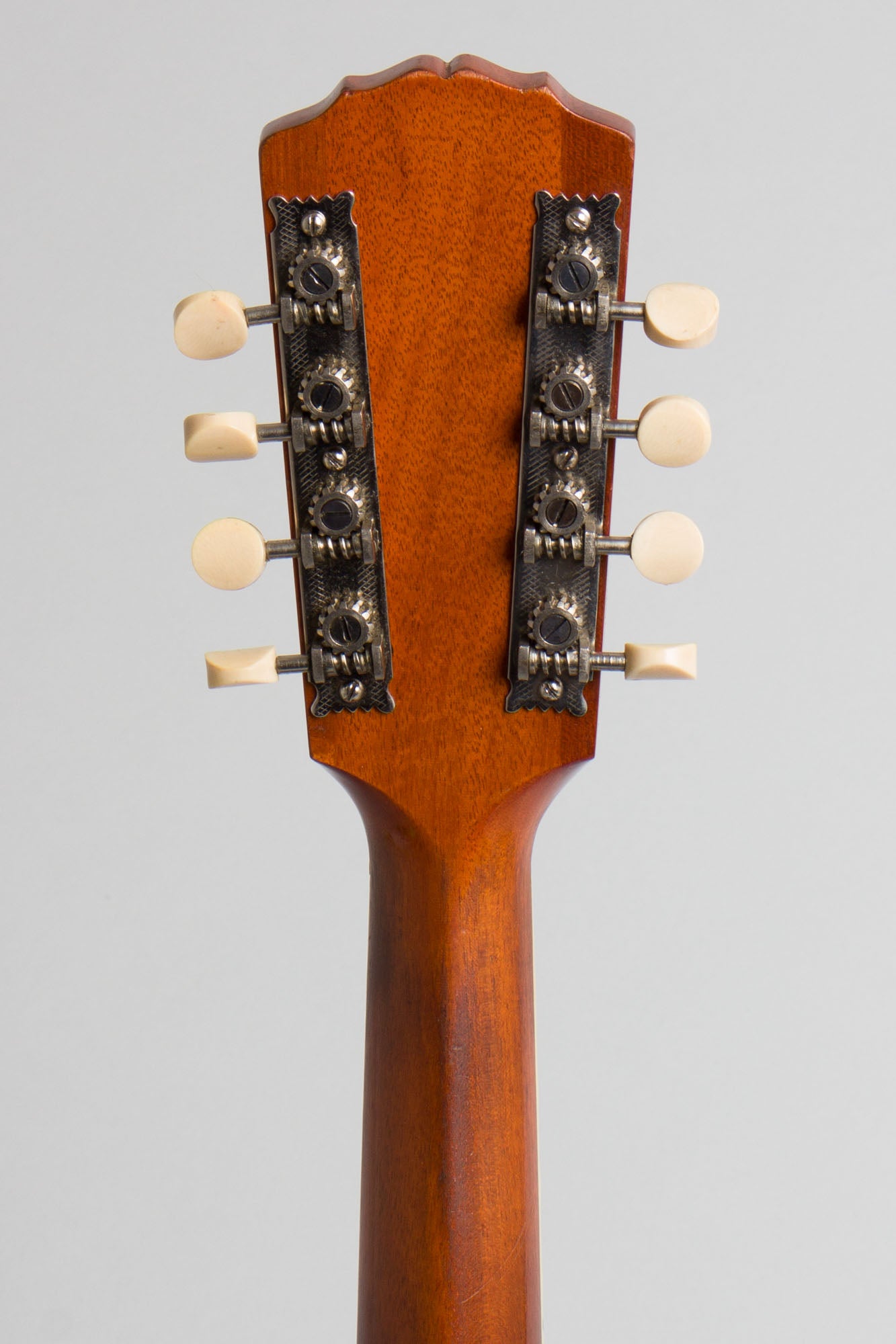 Gibson Style H-1 Carved Top Mandola (1918)