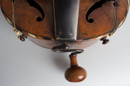 unknown Guitar Shaped 6 String Hurdy-gurdy (late 18th Century)