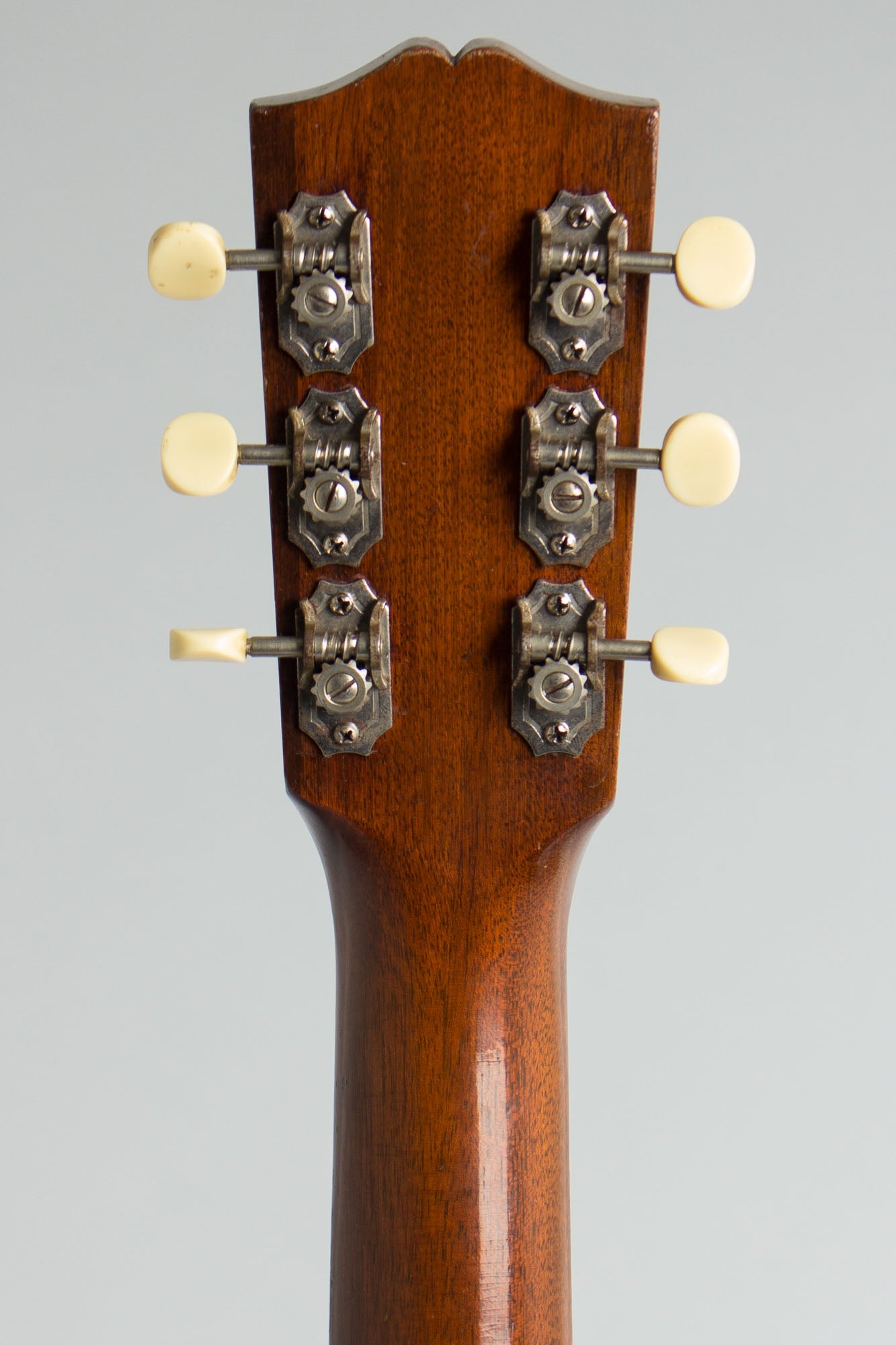 Gibson J-55 Flat Top Acoustic Guitar (1941)