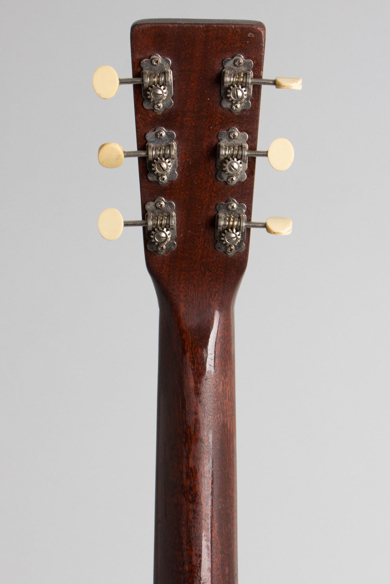 C. F. Martin 000-18 Flat Top Acoustic Guitar (1946)