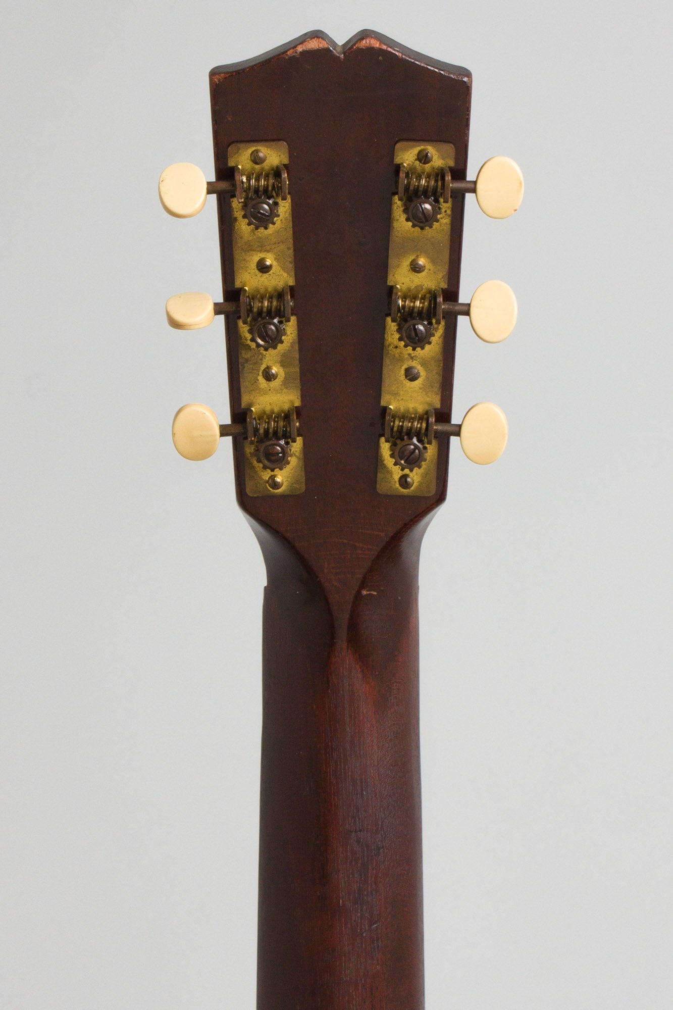 Gibson L-00 Flat Top Acoustic Guitar (1933)