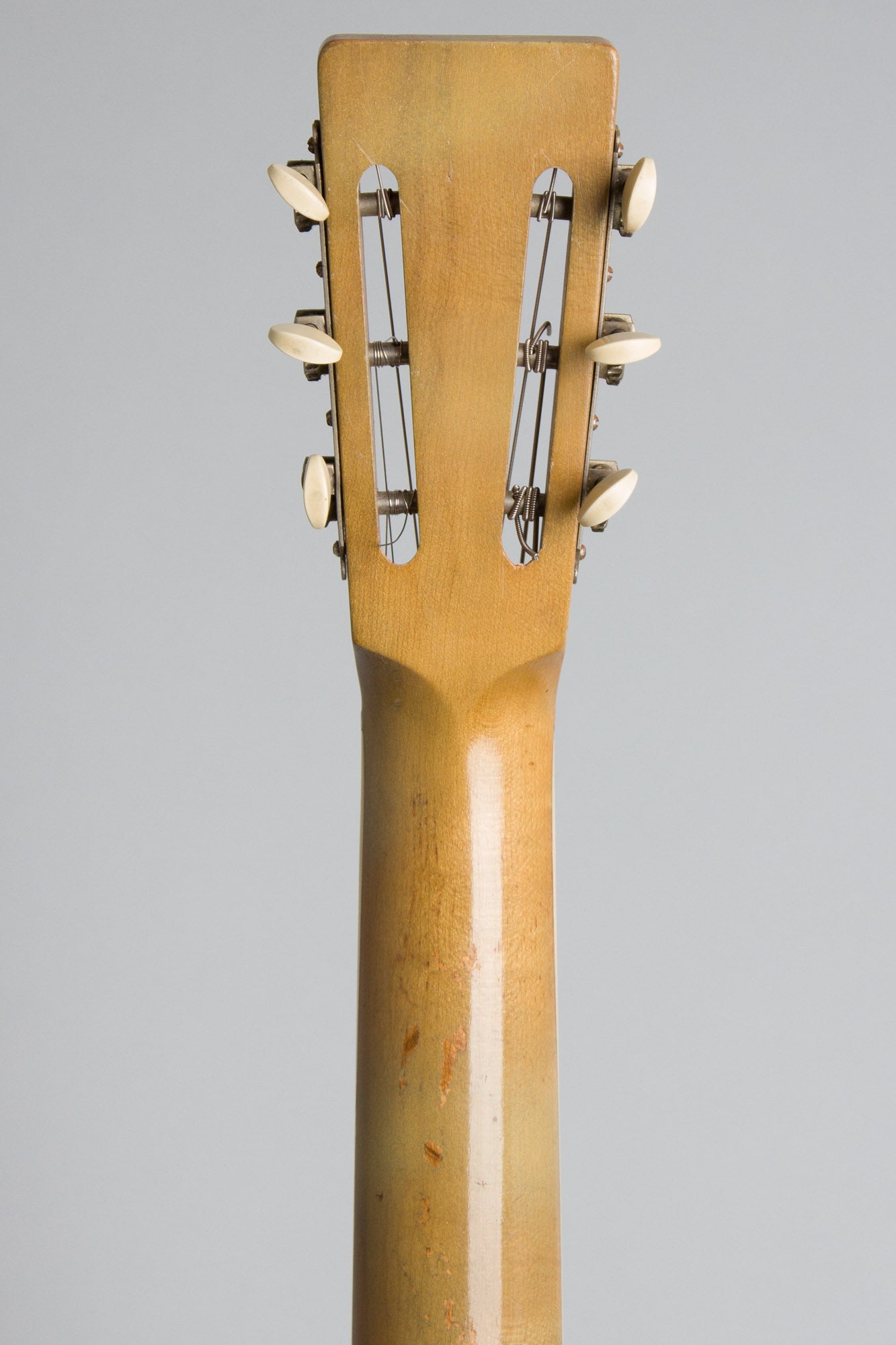 National Triolian Resophonic Guitar (1931)