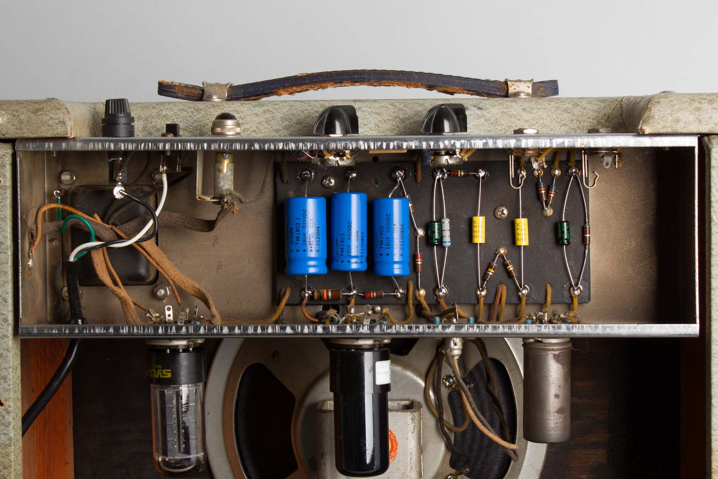 Fender White Tube Amplifier (1958)