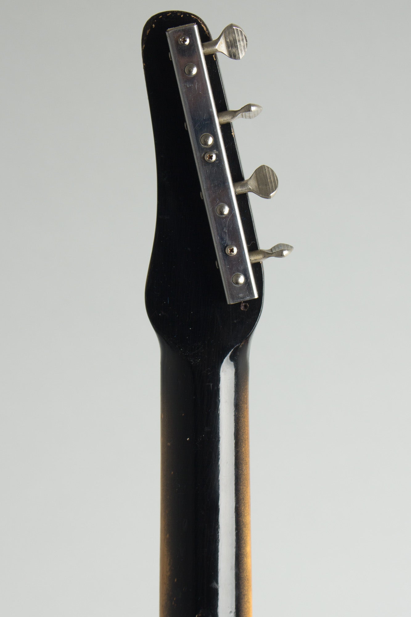 Danelectro Silvertone Model 1444 Electric Bass Guitar (1965)